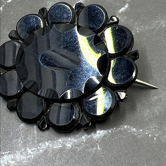 Rare Antique Victorian Black Enamel Mourning Brooch Pin - Picture 3 of 9